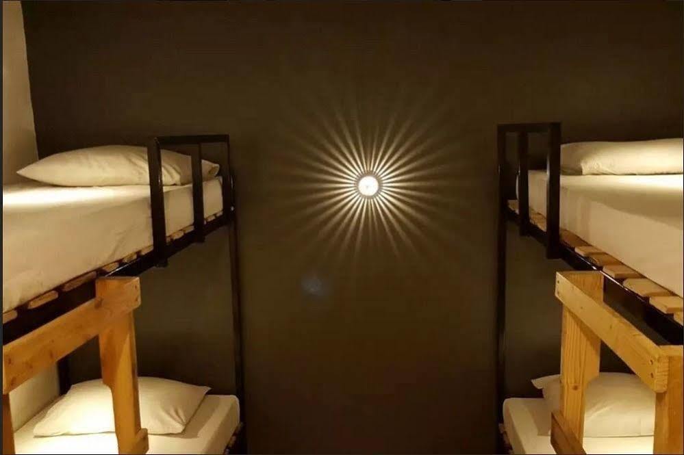 Revopackers Hostel Kuala Lumpur Buitenkant foto